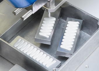 液体放熱材料 放熱グリース塗布